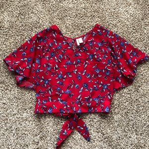 Japna Flowy Semi-Crop Top
